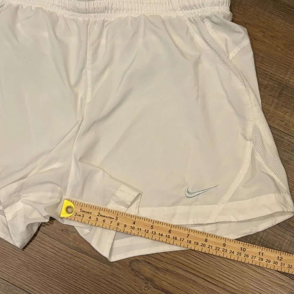 Nike white running shorts running athletic 28